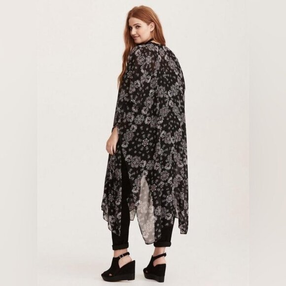 Women’s torrid 1 2 Black Mandala Print Chiffon Kimono Duster 14 16 18 20 1X 2X - Picture 14 of 14